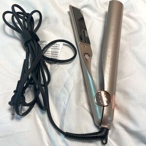 TYME pro curling iron‎